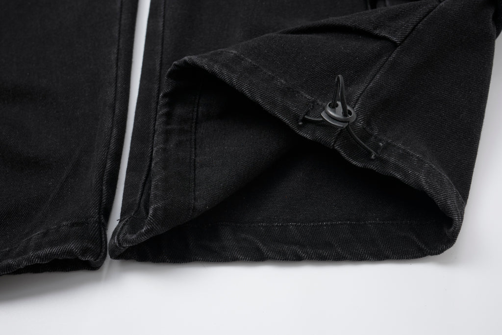 Shadow Ops Distressed Black Cargo Jeans – Relaxed Wide-Leg Utility Denim Pants with Multi-Pocket Detail