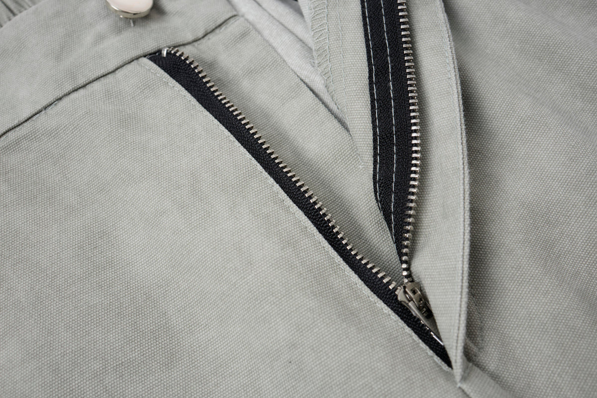 Silver District Women’s Light Gray Cargo Pants – Relaxed Wide-Leg Utility Pants with Zipper and Multi-Pocket Details