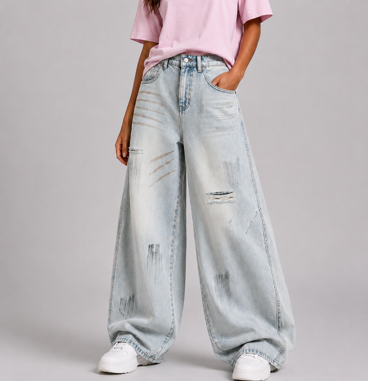 Vintage Washed Distressed Jeans – Light Blue Wide-Leg Denim