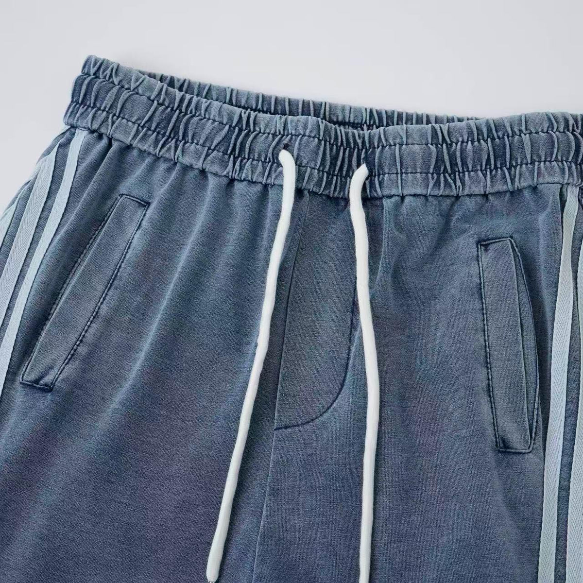 Women’s Vintage Washed Blue Triple-Stripe Baggy Wide-Leg Track Pants with Drawstring Waist and Pockets